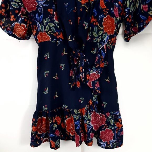 Selfie Leslie women's Blue Floral Print V-Neck Mini faux Wrap Dress Size S - Picture 3 of 10